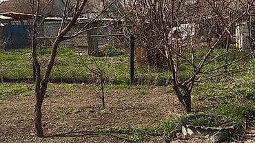 московская молодая гвардия: Срочно продаю Дом, участок 7 сот. Токмок ул Молодежная, сахзавод — 8