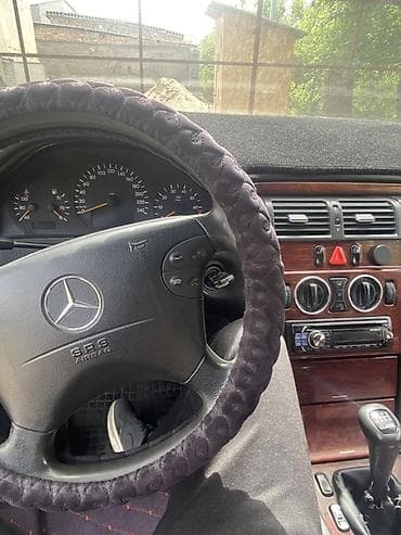 вмw 39: Mercedes-Benz E-Class: 2000 г., 2 л, Механика, Бензин, Седан — 2