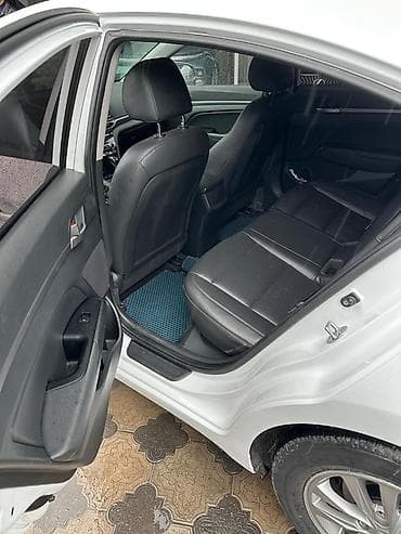 dn8 sonata: Hyundai Avante: 2018 г., 1.6 л, Автомат, Бензин, Седан — 2