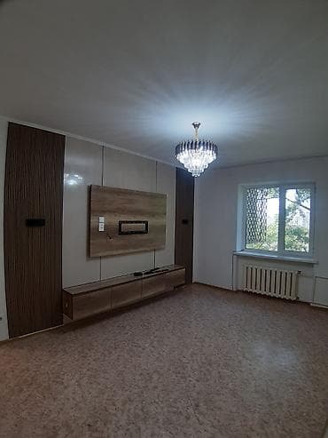 osh flat: Продаю 3комнатную квартиру в жилом городке Совмин напротив села — 5