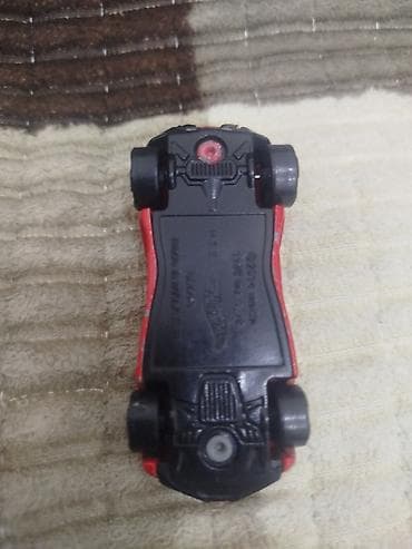 Искусство и коллекционирование: Набор машинок Hot Wheels - Красный спорткар Hot Wheels: литой — 2