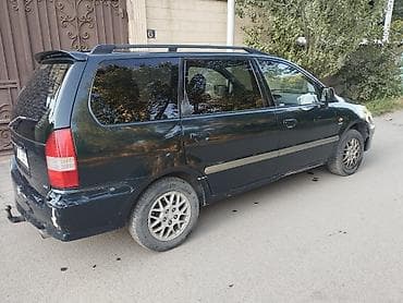 Транспорт: Mitsubishi Space Wagon: 1999 г., 2.4 л, Механика, Бензин, Универсал — 6