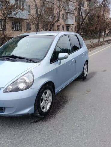 маленькие машины в бишкеке: Honda Jazz: 2005 г., 1.4 л, Механика, Бензин, Хэтчбэк — 2