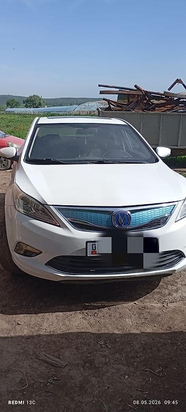 Changan Eado: 2016 г., 1.3 л, Автомат, Бензин, Седан
