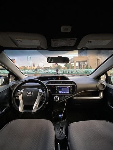 rx 2016: Toyota Prius C: 2016 г., 1.5 л, Автомат, Гибрид, Хэтчбэк — 7