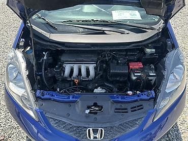 lexus 2001: Honda Fit: 2009 г., 1.5 л, Автомат, Бензин, Хэтчбэк — 7