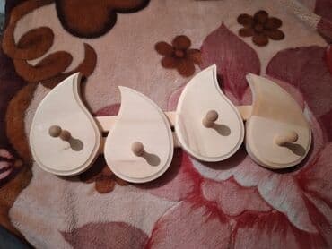 электро парилка: Продаю красивую вешалку для сауны. Материал: липа. Исполнение: "капля" — 3