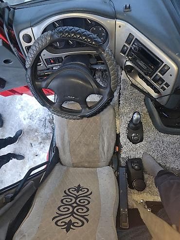 mercedes w114: Тягач, DAF, 2004 г. — 10