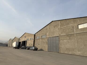 дом в селе лебединовка: Сдаются складские помещения в селе Лебединовка Площадь 1450 м2 Удобные — 3