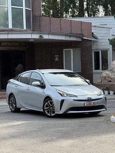 тайота жып: Toyota Prius: 2019 г., 1.8 л, Вариатор, Гибрид, Хетчбек — 2