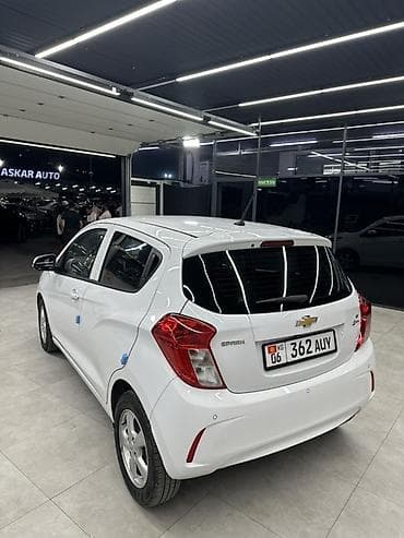 70 сом: Chevrolet Spark: 2017 г., 1 л, Автомат, Бензин, Хетчбек — 6