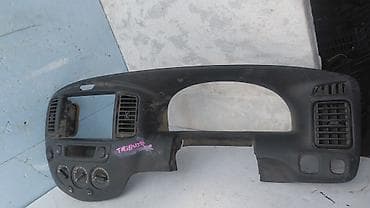 Сenter console Mazda 2003 г., Б/у, Оригинал, Япония — 1