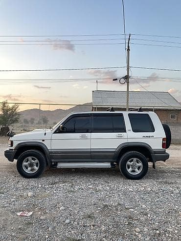 Isuzu Bighorn: 1998 г., 3.1 л, Автомат, Дизель, Внедорожник