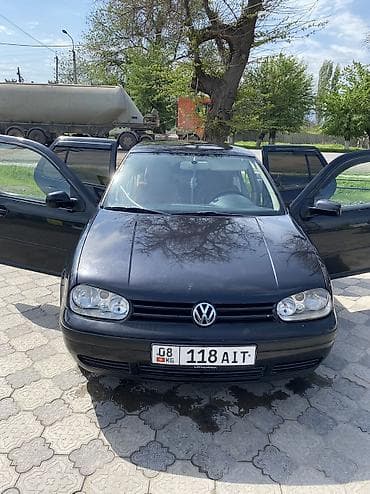 для такси авто: Volkswagen Golf: 2001 г., 1.6 л, Бензин, Хэтчбэк — 1