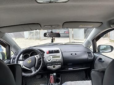 lexus ls400: Honda Fit: 2007 г., 1.3 л, Вариатор, Бензин, Хэтчбэк — 6