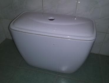Бачок для унитаза с родной крышкой, хорошее состояние, без сколов и at lalafo.kg Бачок для унитаза с родной крышкой, хорошее состояние, без сколов и