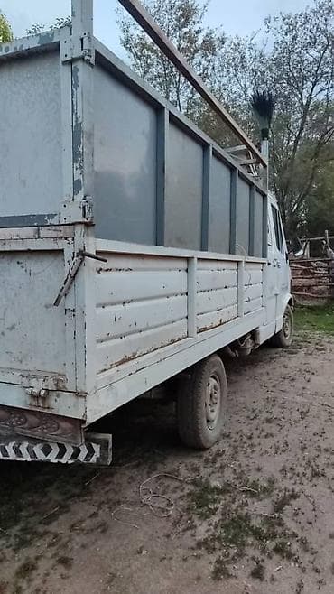 mersedes benz 320: Грузовик, Mercedes-Benz, Дубль — 2