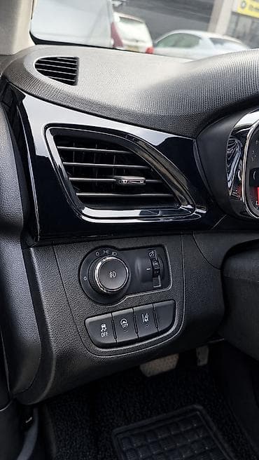 бобкат продажа: Chevrolet Spark: 2016 г., 1 л, Автомат, Бензин, Хэтчбэк — 5