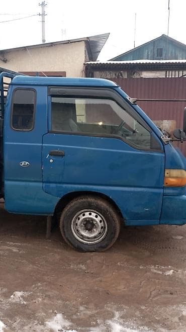 Унаа: Hyundai Porter сатылат 2000 жылкы мотор,коробка,ходовой жакшы + — 2