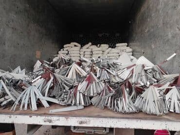 листы для крыши: Кранштейны
Крючки
Внутренние
Наружные
Профнастил
Черепица
Лист
Калай
Т — 1