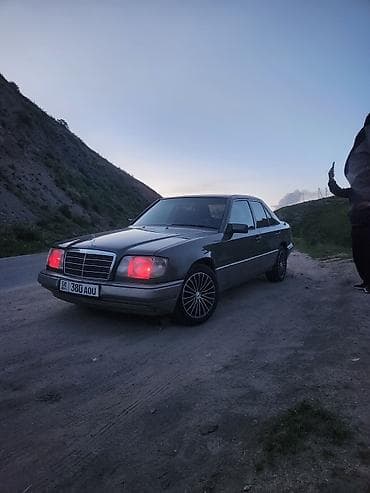 dodge chalanger: Mercedes-Benz W124: 1994 г., Механика, Седан — 1