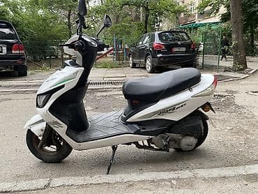 jilang: Тип скутера 125 куб. см, Бензин — 2