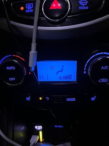 sprinter 2003: Hyundai Solaris: 2011 г., 1.6 л, Автомат, Бензин, Седан — 7