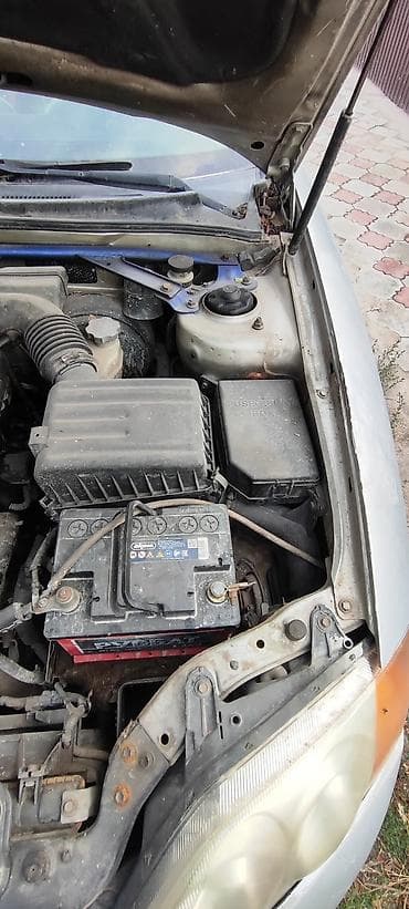tiburon tuscany: Hyundai Tuscani: 2002 г., 2 л, Механика, Бензин, Купе — 5