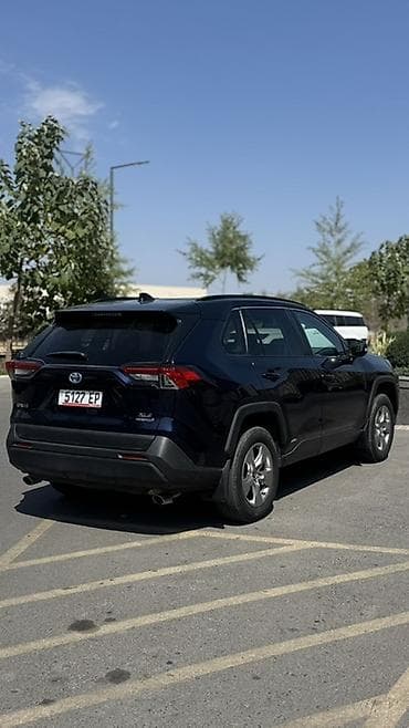 хайлендер 2025: Toyota RAV4: 2022 г., 2.5 л, Автомат, Гибрид, Кроссовер — 7