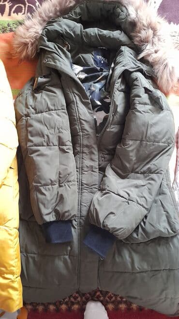 Продаю куртки зимние