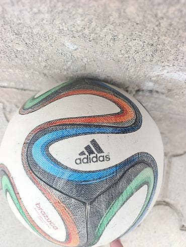 джабулани мяч: Футбольный мяч Adidas Brazuca, размер 5.Мяч оригинальный.Торгом отдам — 3