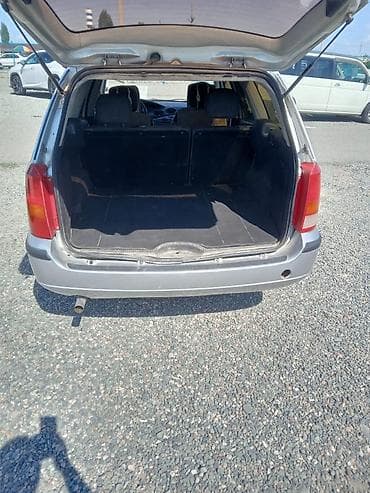 Продажа авто: Ford Focus: 2001 г., Механика, Бензин, Универсал — 4