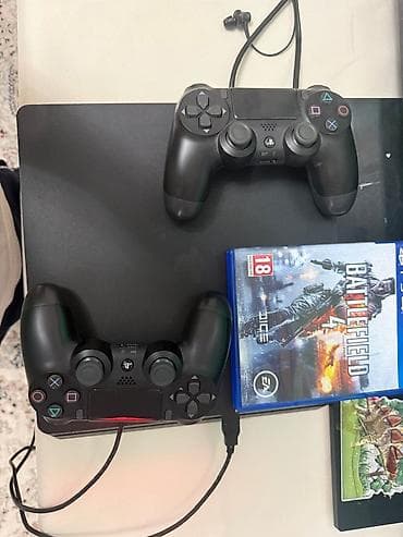 PlayStation 4 Slim (Jet Black), 1 ТБ Комплектация: - Консоль PS4 Slim — 1