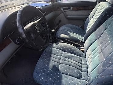 220 amg: Audi 100: 1996 г., 2.6 л, Механика, Бензин, Седан — 4