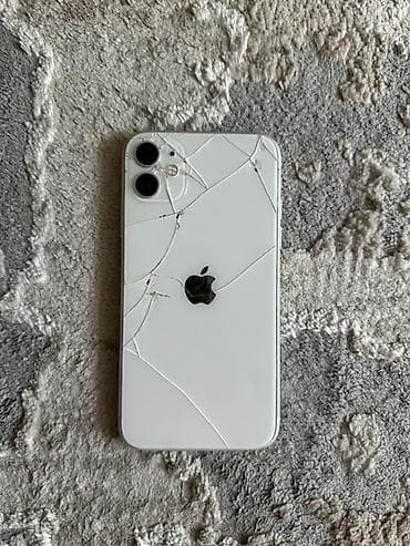 6s plus: Продаю айфон 11 64 гб 74 АКБ родной Сломана задняя крышка Дисплей — 1