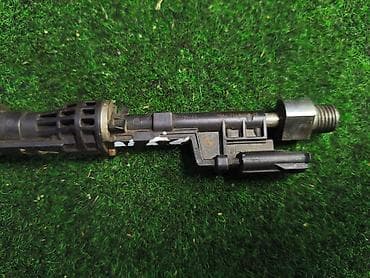down pipe: Форсунка BMW 2013 г., Б/у, Оригинал, Япония — 1