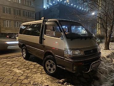 Продажа авто: Toyota Hiace: 1995 г., 3 л, Автомат, Дизель, Минивэн — 8
