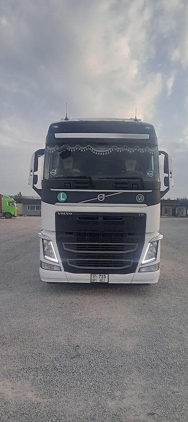 фура волва: Тягач, Volvo, Шторный — 1