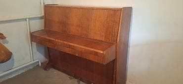 Пианино «Красный Октябрь» (вертикальное) - Акустическое пианино с