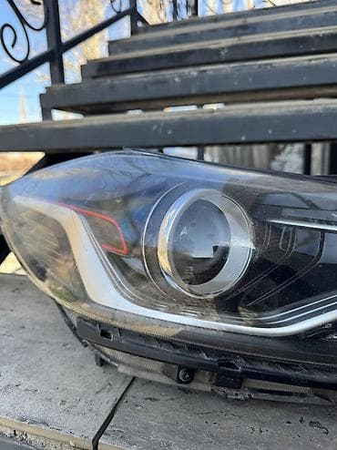 spark 7: Передняя правая фара Hyundai 2017 г., Б/у, Оригинал — 2