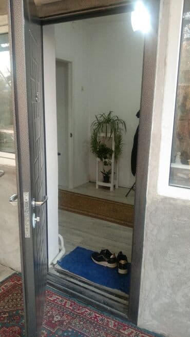 токмок дом квартира: Сдаётся отдельный дом с двором. Планировка и помещения: - 2 — 6