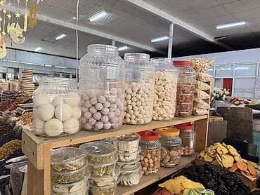 сырки чудо: Куруты 
Большие 
Маленькие 
С курагой 
С перцем
С базиликом 
Копченый — 3