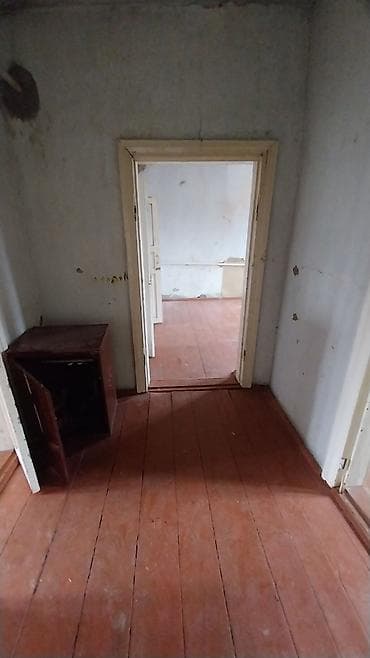 участки дома бишкек: Срочно продаю дом, Абдраева-Месароша ( район Кызыл-Аскера! ), участок — 6