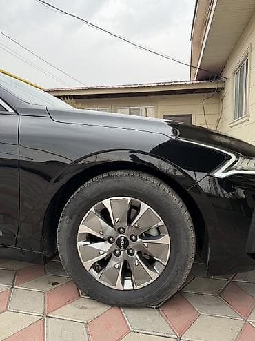 bme e34: Kia K5: 2021 г., 2 л, Автомат, Бензин — 6