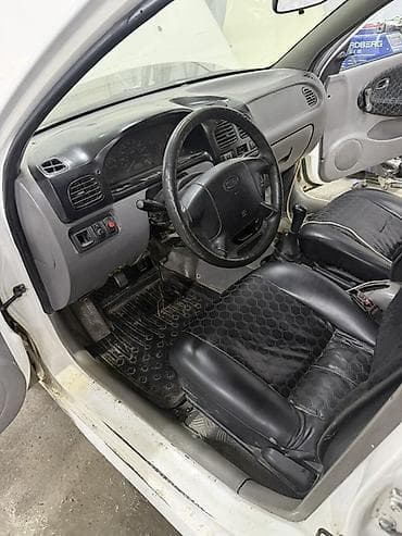 rio: Kia Rio: 2002 г., 1.4 л, Ручные, Бензин, Седан — 5