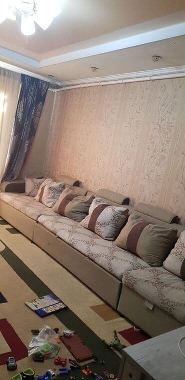 Срочно продаю диван трансформер, длина 5метров, можно использовать как at lalafo.kg Срочно продаю диван трансформер, длина 5метров, можно использовать как