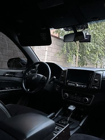 летный донголок: Ssangyong Rexton Sports: 2021 г., 2.2 л, Типтроник, Дизель, Пикап — 9