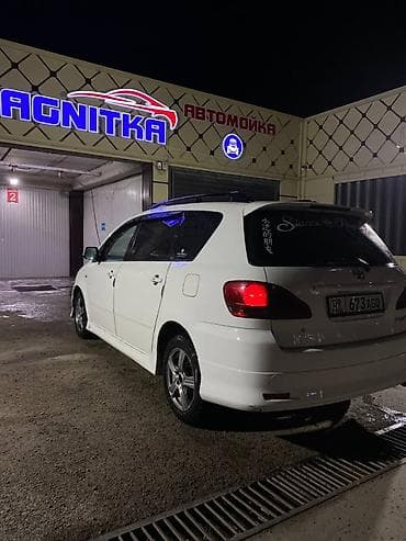 bwm e 34: Toyota Ipsum: 2001 г., 2.4 л, Автомат, Бензин, Минивэн — 9