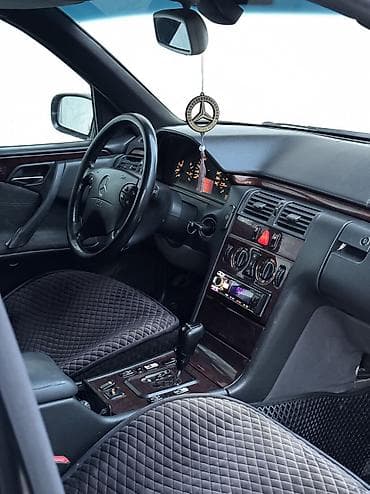 диска 15 р: Mercedes-Benz E-Class: 2000 г., 2.4 л, Автомат, Бензин, Седан — 4