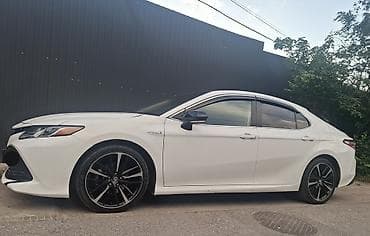 камри 70 2019: Toyota Camry: 2019 г., 2.5 л, Вариатор, Гибрид, Седан — 1